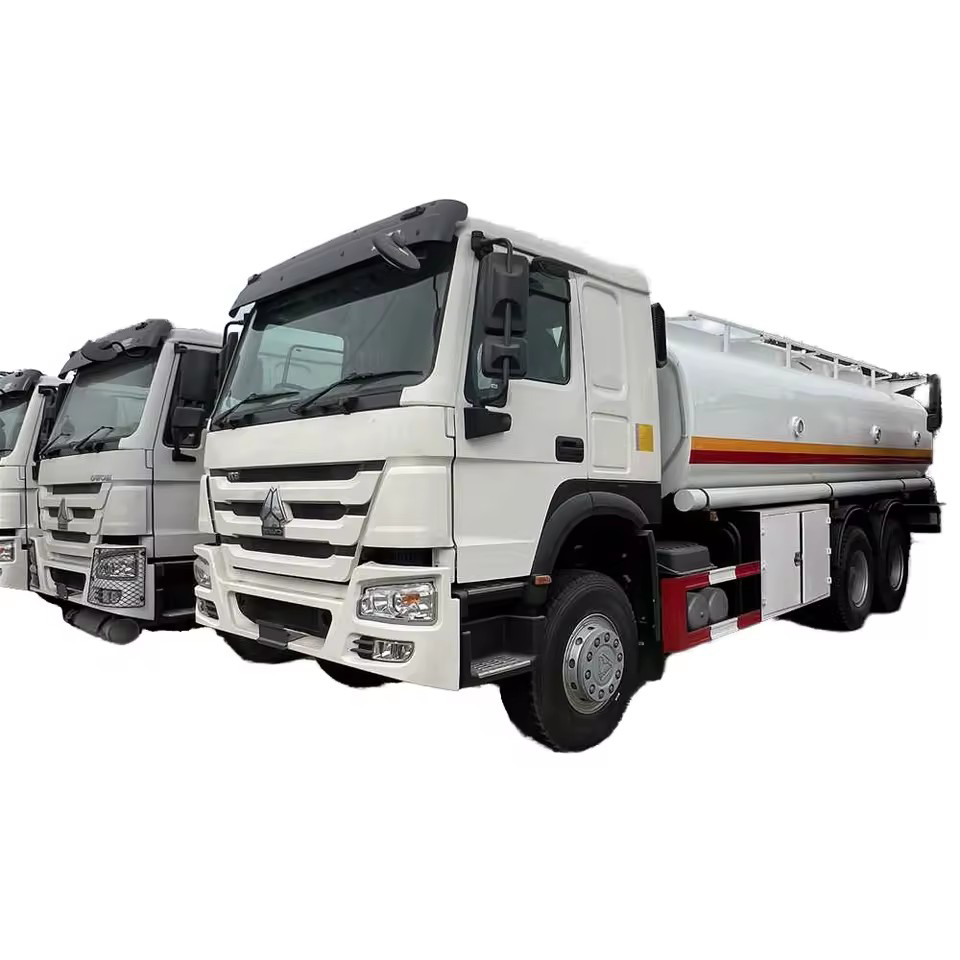 High Quality SINOTRUK HOWO 6*4 Heavy Duty Fuel Dispenser Truck 20000L Oil Tank Truck