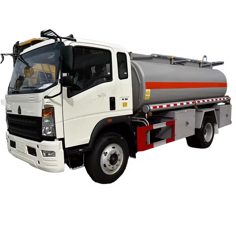 Factory - Direct HOWO 10 - Cubic - Meter Oil Tank Truck | Robust for Fuel Transportation