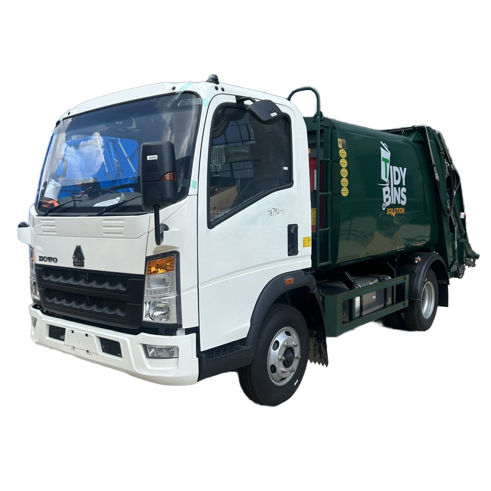 HOWO 5 CBM Rear Loading Refuse Truck , Compressed Garbage Collection Vehicle , Euro 4 Diesel , for M